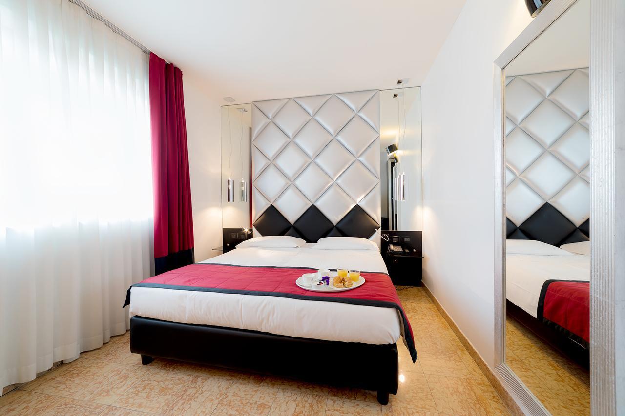 Superior Double Room with Spa Bath in Roofgarden,645898719:JPEG